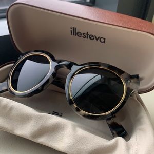 Illesteva Leonard tortoise sunglasses w/ gold rim
